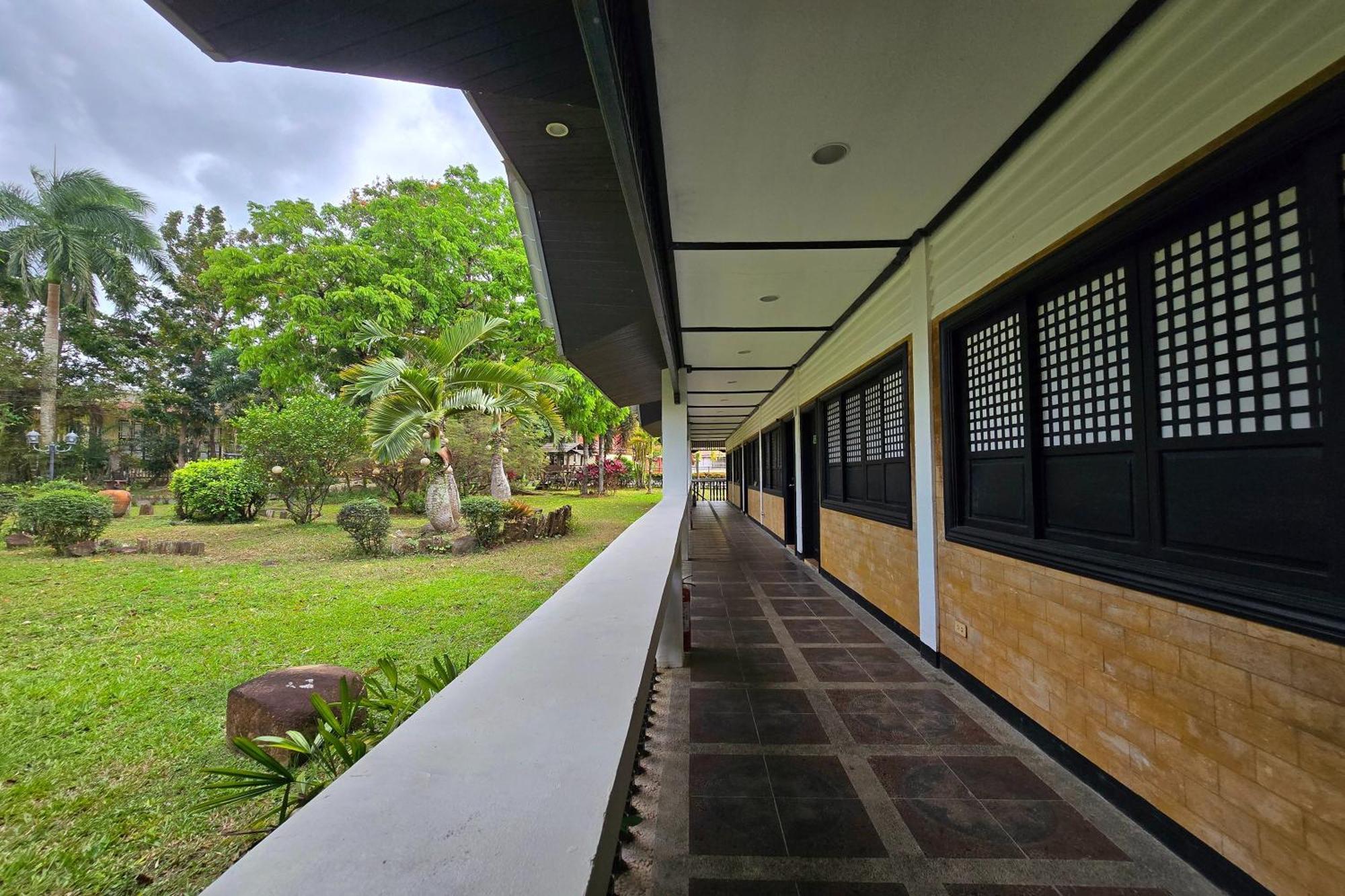 Grand Villa Laguna Bay Exterior photo